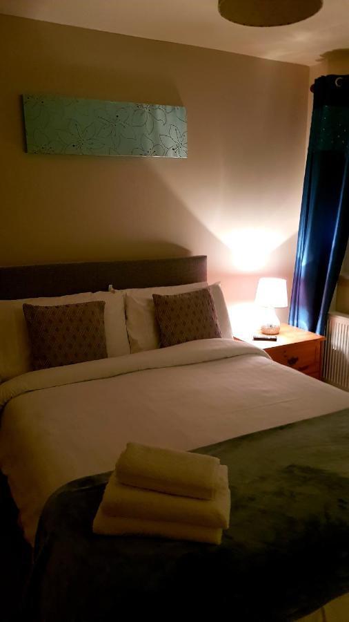 ラウレア The Auld Triangle Bed & Breakfast エクステリア 写真